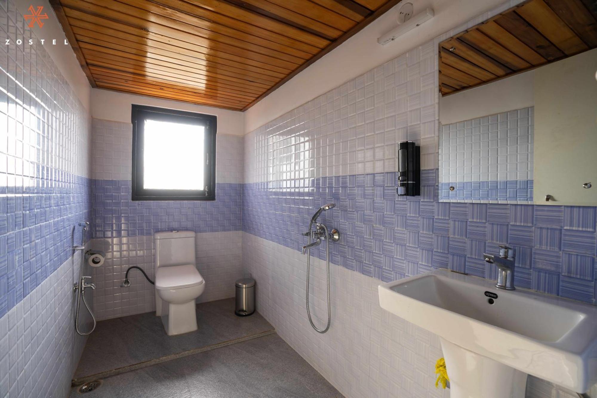 Albergue Zostel Rinchenpong Habitación foto