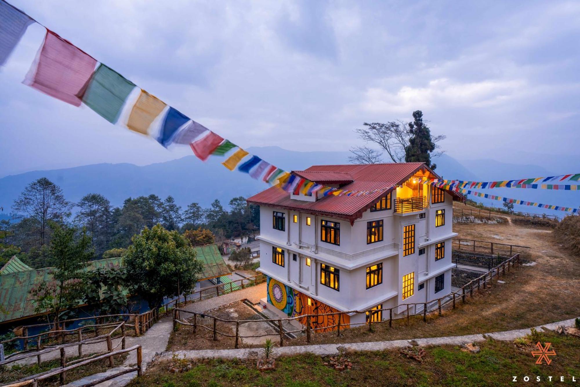 Albergue Zostel Rinchenpong Exterior foto